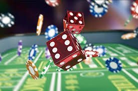 300 ph Philippines gaming platform hero banner showing sports and casino options